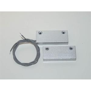 Nyitásérzékelő (FM01), cink ötvözet, felületreszerelt, réstávolság: 30-40mm